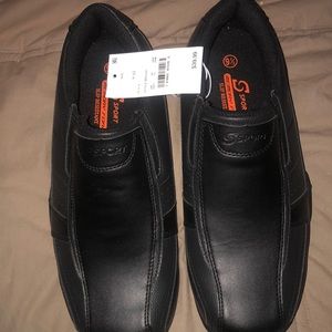 Men’s Skechers Black Slip-on Loafers. NEW 9 1/2